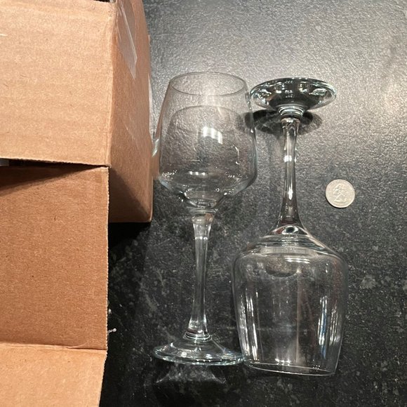 14 Oz. Wine Glasses, Set of 4, NWOT - Picture 1 of 4